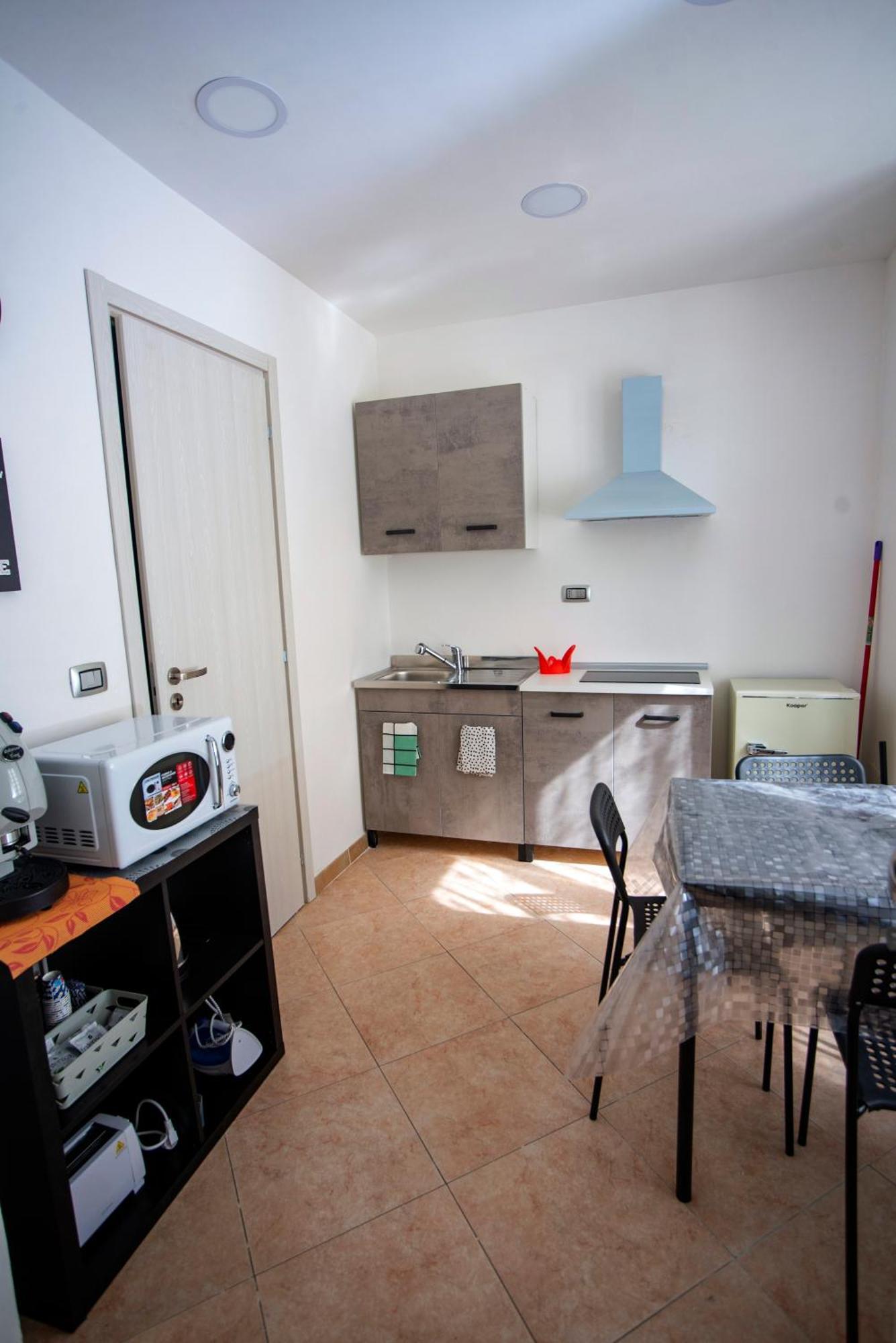 Na City Rooms Наполи Екстериор снимка