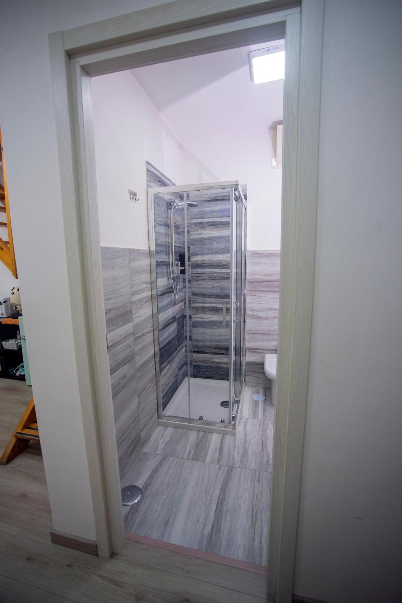 Na City Rooms Наполи Екстериор снимка