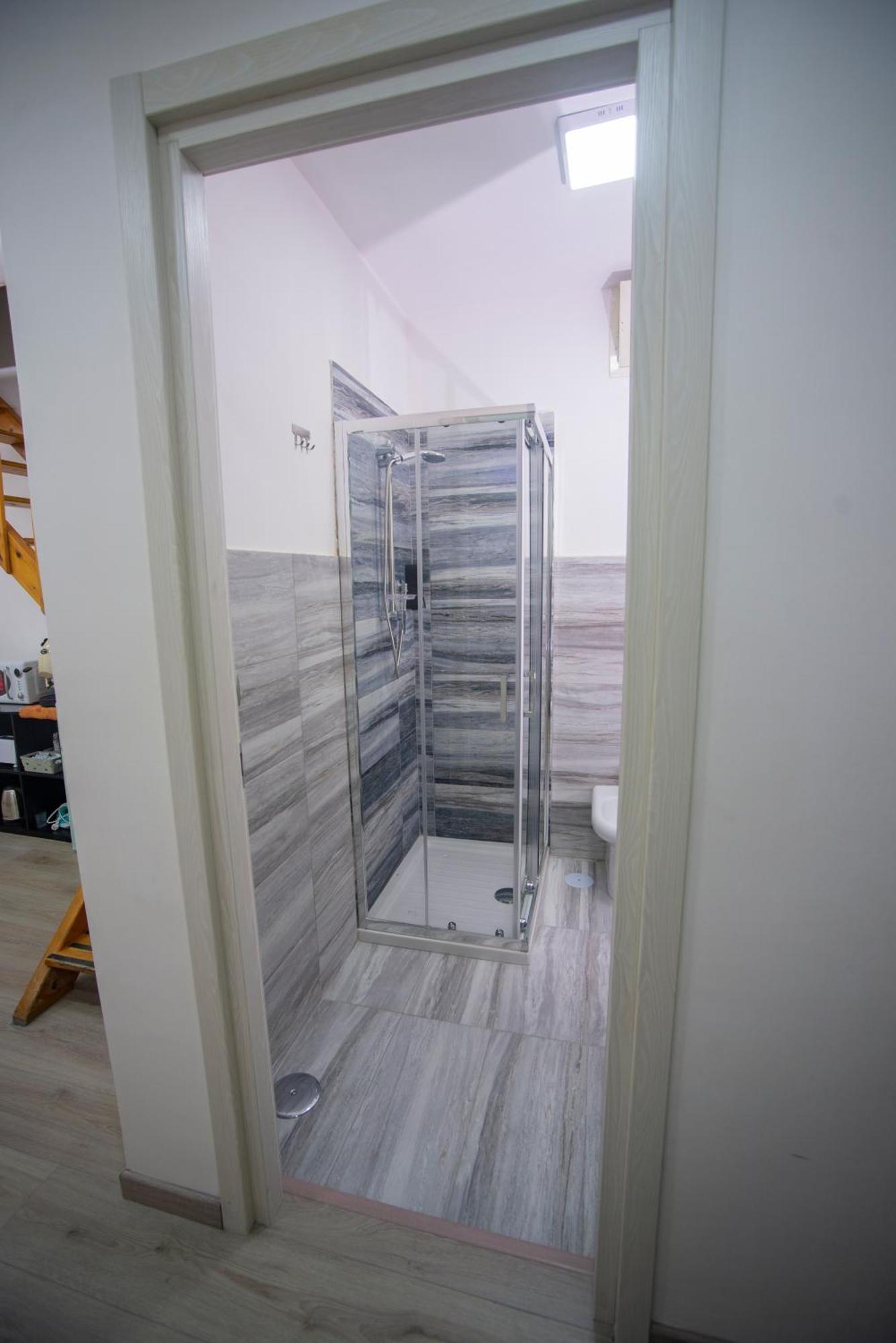 Na City Rooms Наполи Екстериор снимка
